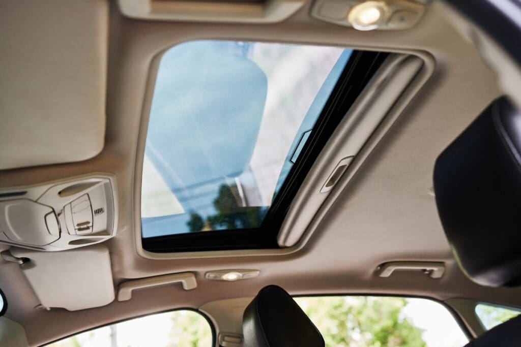 Premium Sliding Sunroof
